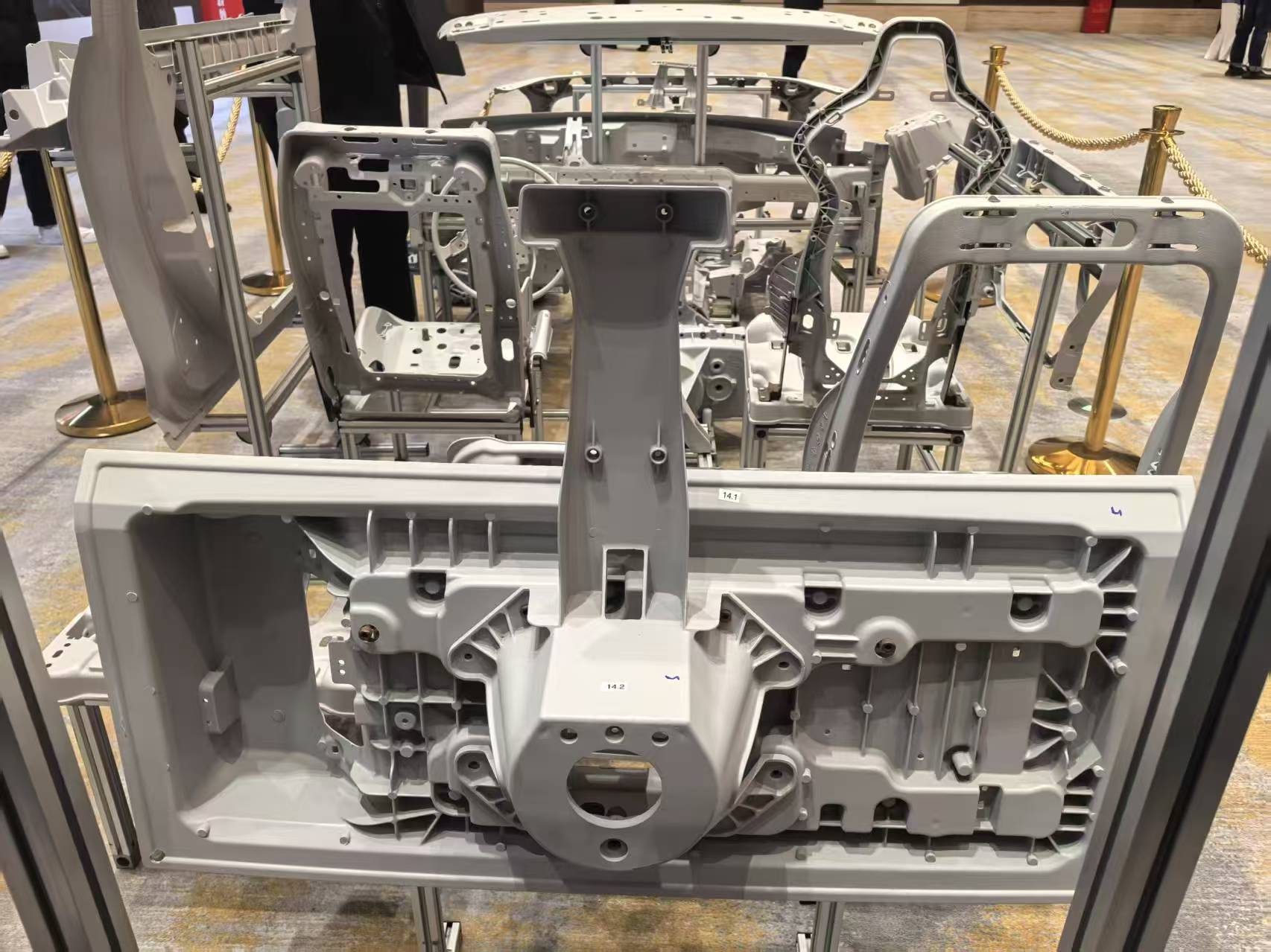 壓鑄脫模劑100問（49）為什么鎂合金壓鑄需嚴(yán)格管控鎂液溫度和成分？對(duì)于脫模劑的要求是什么？